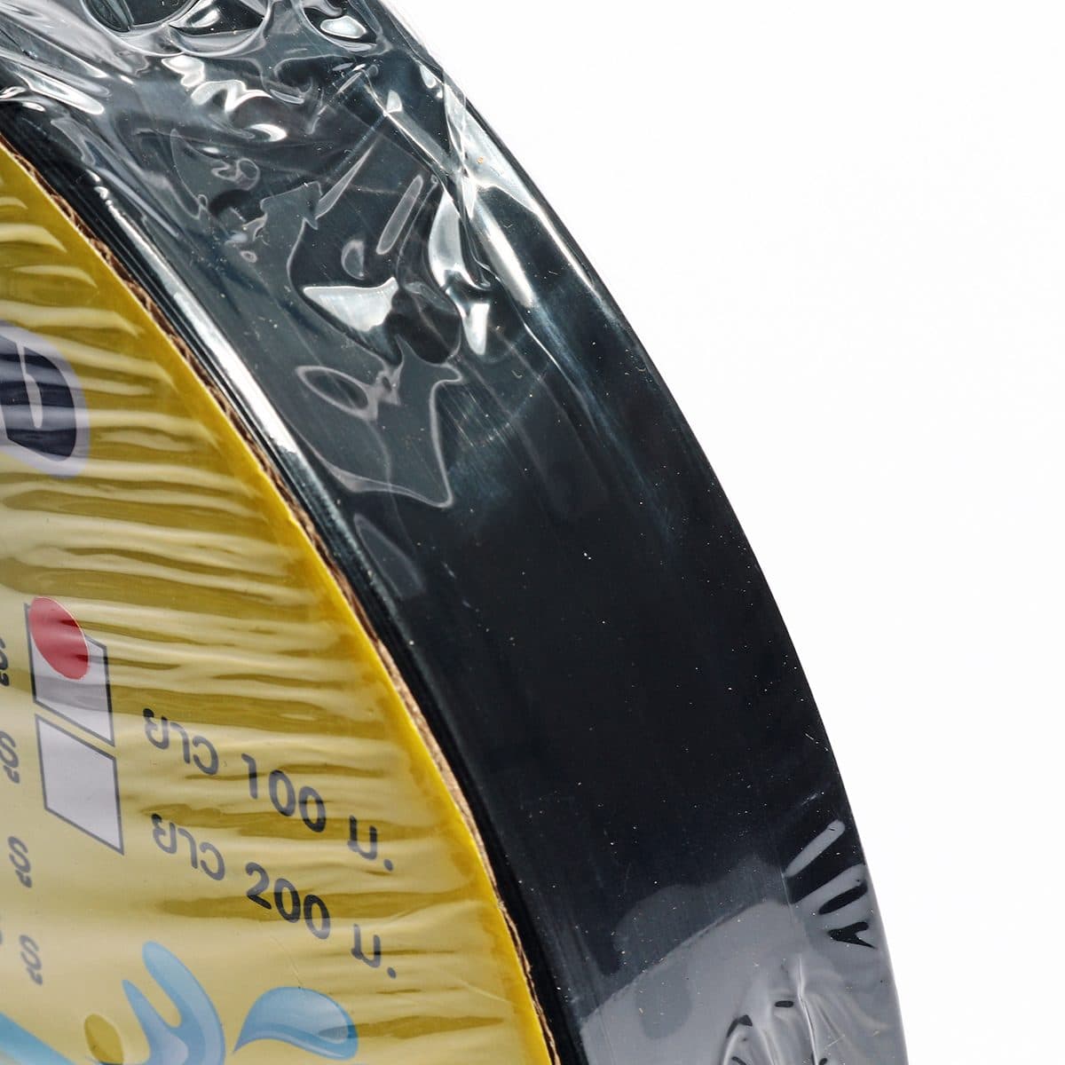 เทปน้ำพุ่ง (สายยางน้ำพุ่ง) ตราช้างพ่นน้ำ ขนาดกว้าง 40 มม. ยาว 100 ม. ระยะห่างของรู 20 ซม. เจาะ 5 รู เหมาะสำหรับท่อ ขนาด 3/4 นิ้ว (6 หุน) ปริ