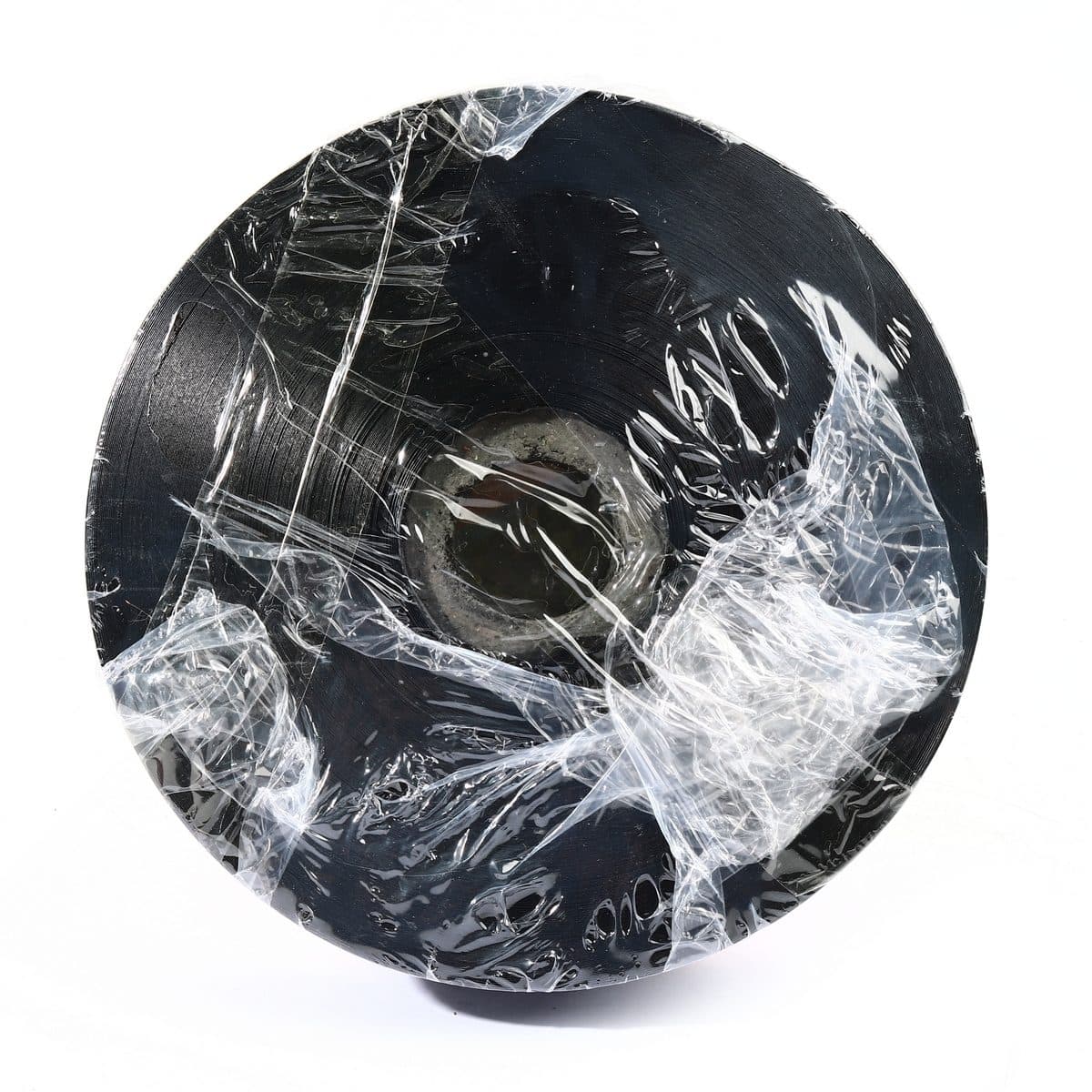 เทปน้ำพุ่ง (สายยางน้ำพุ่ง) ตราช้างพ่นน้ำ ขนาดกว้าง 50 มม. ยาว 100 ม. ระยะห่างของรู 10 ซม. เจาะ 2 รู เหมาะสำหรับท่อ ขนาด 1 นิ้ว (8 หุน) ปริมา