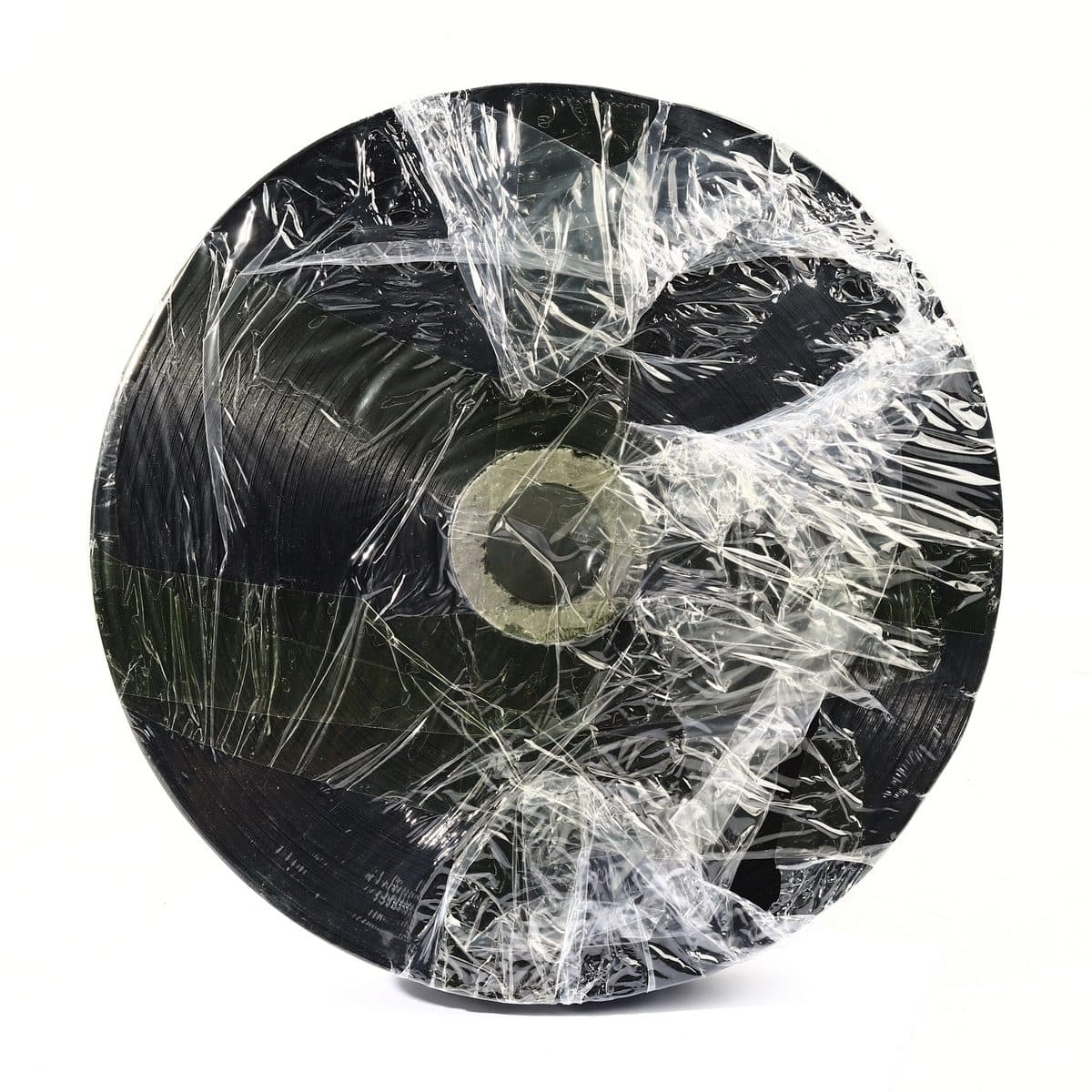 เทปน้ำพุ่ง (สายยางน้ำพุ่ง) ตราช้างพ่นน้ำ ขนาดกว้าง 40 มม. ยาว 200 ม. ระยะห่างของรู 10 ซม. เจาะ 2 รู เหมาะสำหรับท่อ ขนาด 3/4 นิ้ว (6 หุน) ปริ