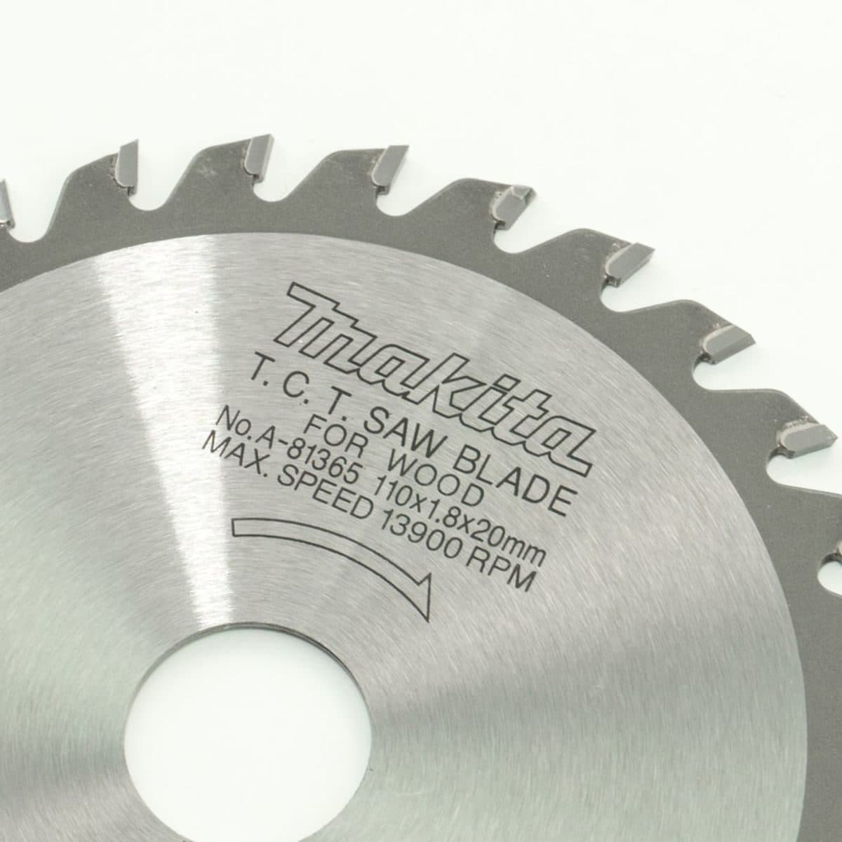 MAKITA ใบเลื่อยวงเดือนคาร์ไบด์สำหรับตัดไม้ 4 นิ้ว 30 ฟัน รุ่น A-81365 เส้นผ่านศูนย์กลาง 110 มม. หนา 1.8 มม. (มากีต้า)