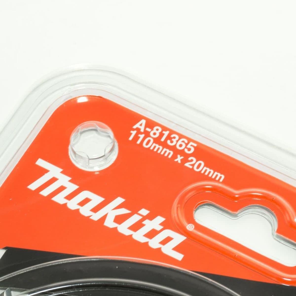 MAKITA ใบเลื่อยวงเดือนคาร์ไบด์สำหรับตัดไม้ 4 นิ้ว 30 ฟัน รุ่น A-81365 เส้นผ่านศูนย์กลาง 110 มม. หนา 1.8 มม. (มากีต้า)