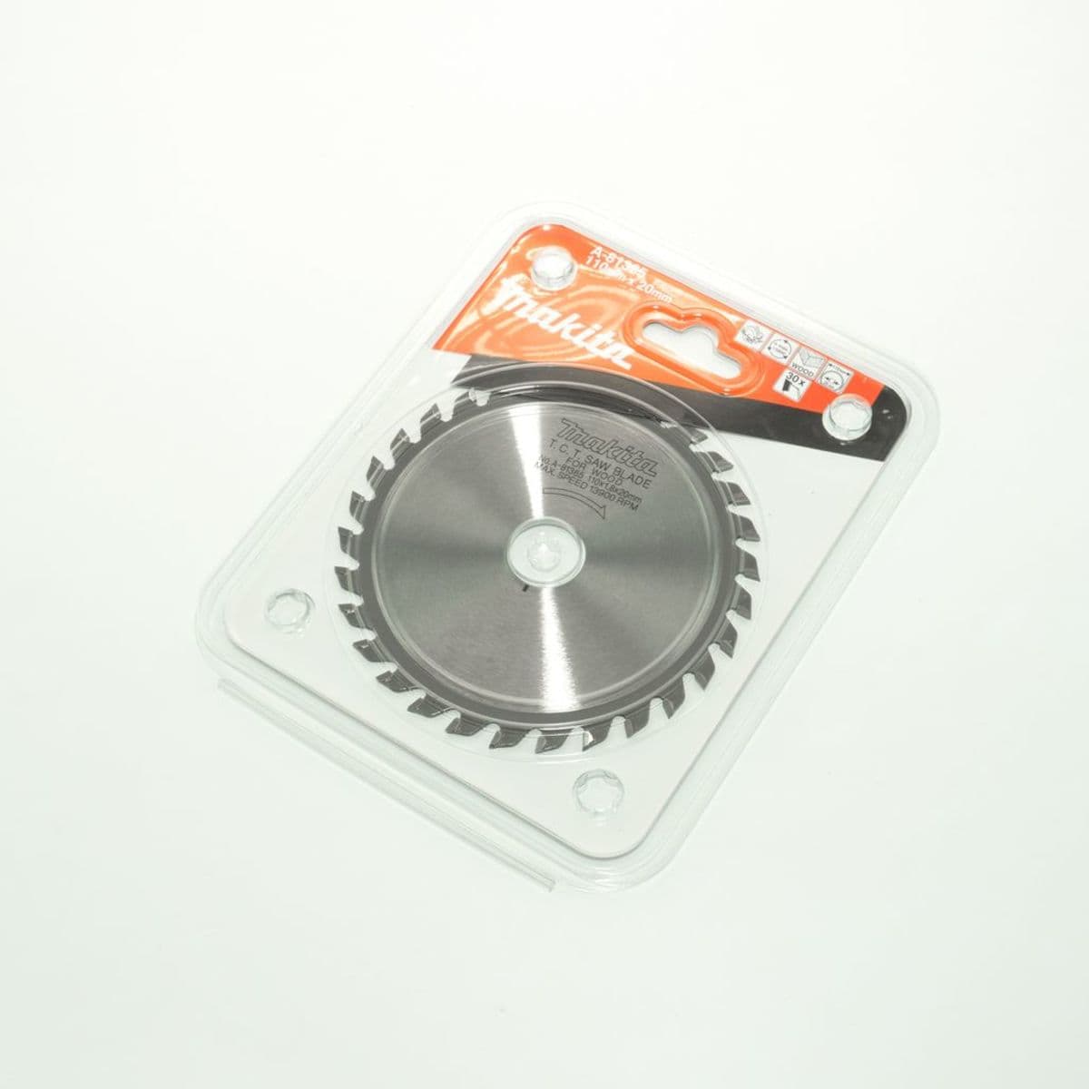 MAKITA ใบเลื่อยวงเดือนคาร์ไบด์สำหรับตัดไม้ 4 นิ้ว 30 ฟัน รุ่น A-81365 เส้นผ่านศูนย์กลาง 110 มม. หนา 1.8 มม. (มากีต้า)