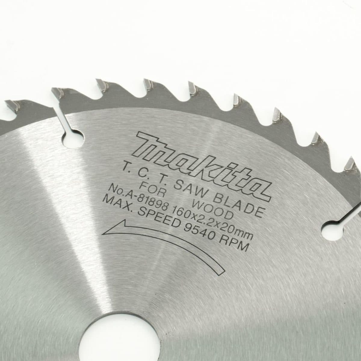 MAKITA ใบเลื่อยวงเดือนคาร์ไบด์สำหรับตัดไม้ 6 นิ้ว 40 ฟัน รุ่น A-81898 เส้นผ่านศูนย์กลาง 160 มม. หนา 2.2 มม. (มากีต้า)