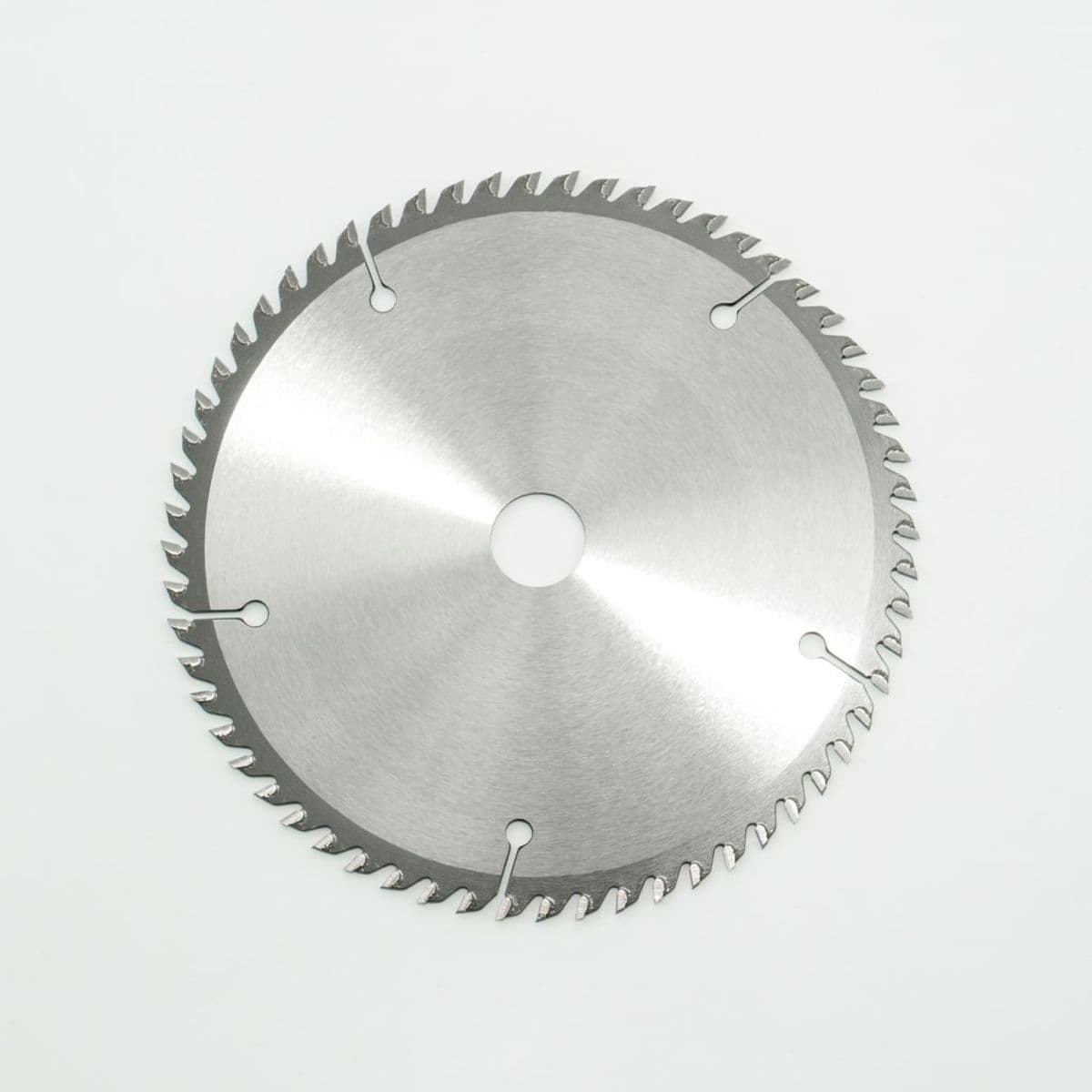 MAKITA ใบเลื่อยวงเดือนคาร์ไบด์สำหรับตัดไม้ 6 นิ้ว 60 ฟัน รุ่น A-82688 เส้นผ่านศูนย์กลาง 160 มม. หนา 2.0 มม. (มากีต้า)