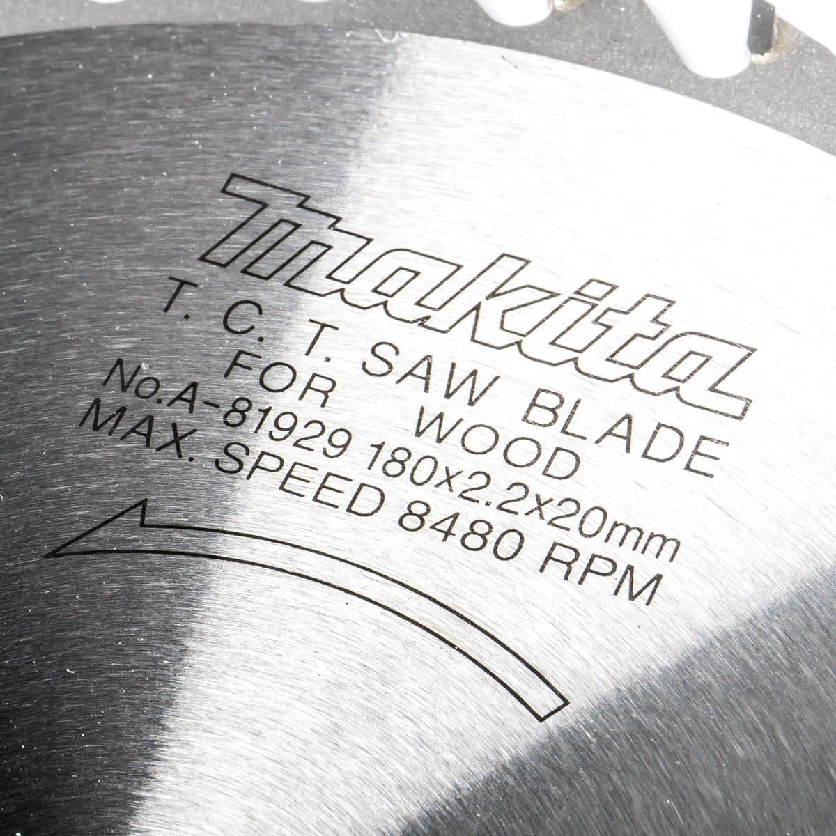 MAKITA ใบเลื่อยวงเดือนคาร์ไบด์สำหรับตัดไม้ 7 นิ้ว 36 ฟัน รุ่น A-81929 เส้นผ่านศูนย์กลาง 180 มม. หนา 2.2 มม. (มากีต้า)