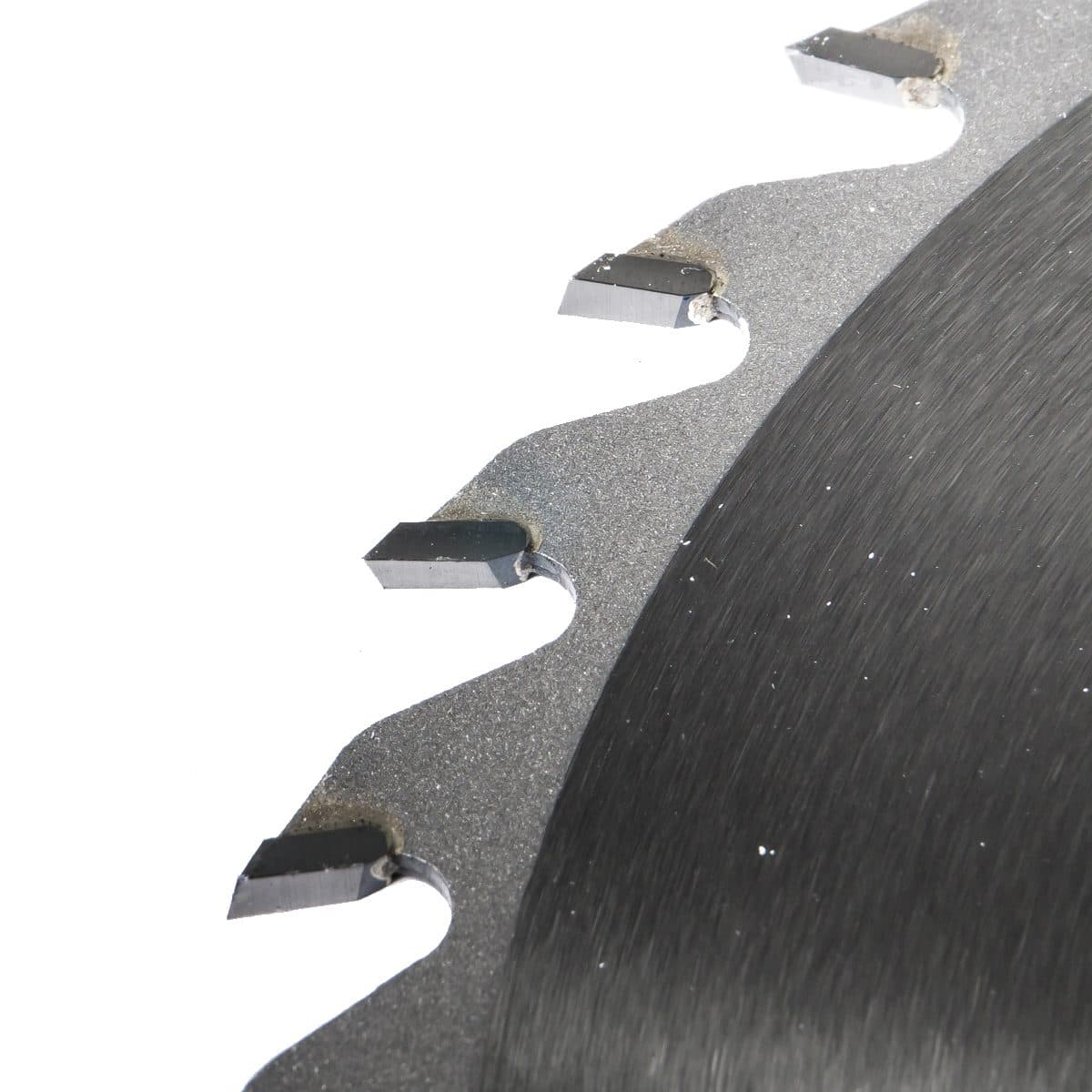 MAKITA ใบเลื่อยวงเดือนคาร์ไบด์สำหรับตัดไม้ 7 นิ้ว 36 ฟัน รุ่น A-81929 เส้นผ่านศูนย์กลาง 180 มม. หนา 2.2 มม. (มากีต้า)