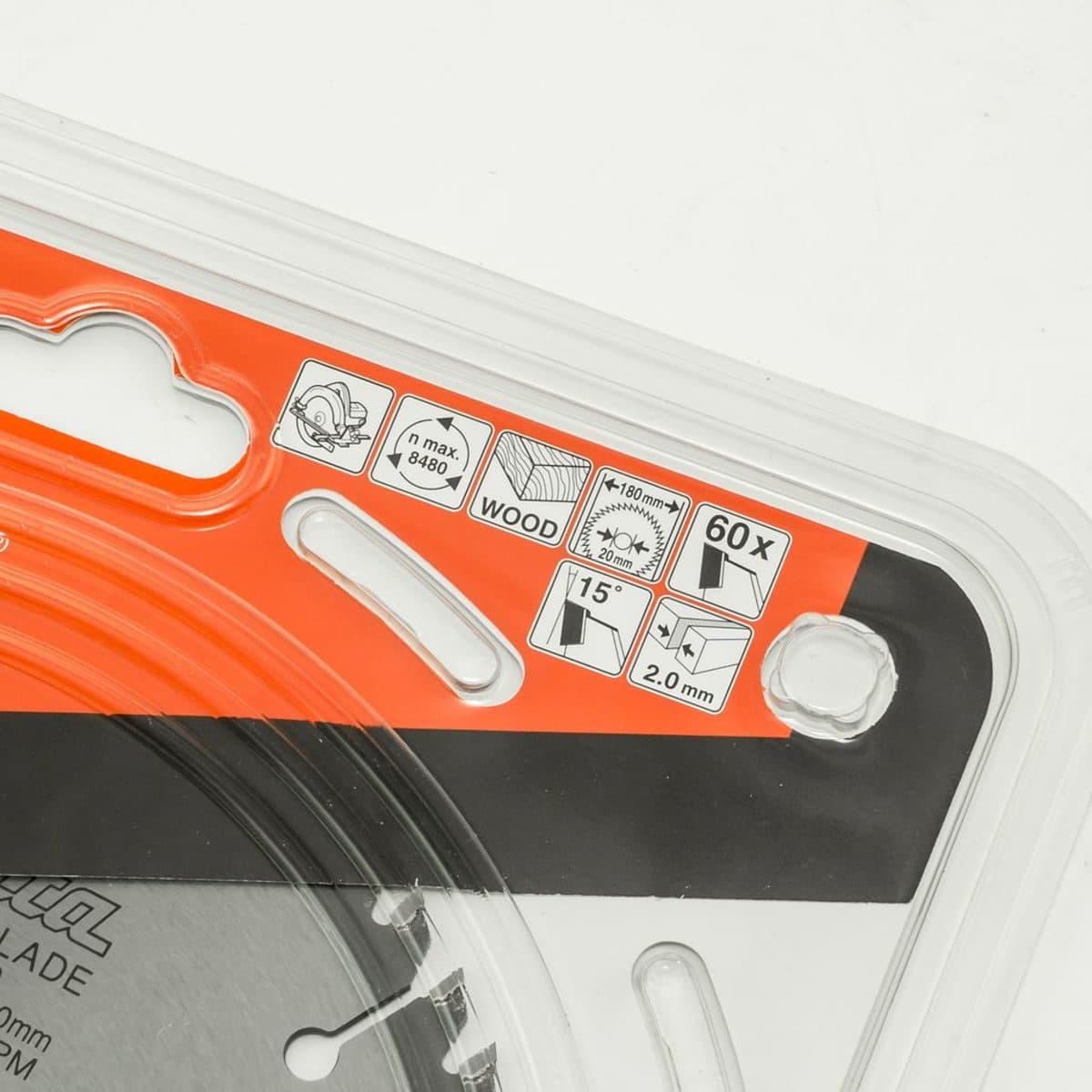 MAKITA ใบเลื่อยวงเดือนคาร์ไบด์สำหรับตัดไม้ 7 นิ้ว 60 ฟัน รุ่น A-82694 เส้นผ่านศูนย์กลาง 180 มม. หนา 2.0 มม. (มากีต้า)