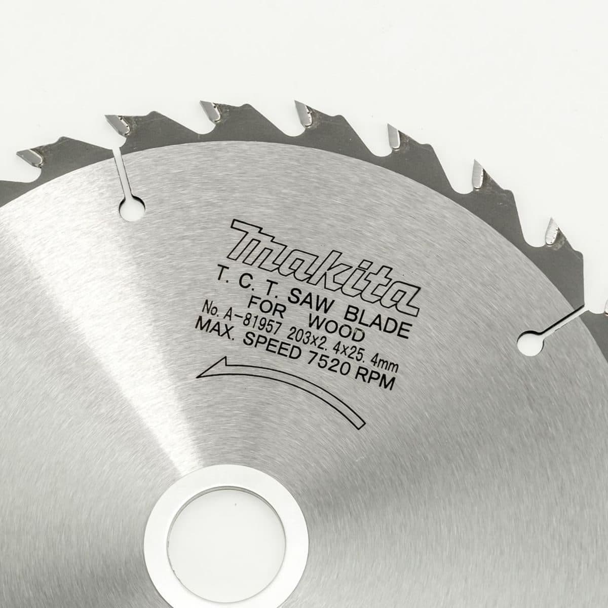 MAKITA ใบเลื่อยวงเดือนคาร์ไบด์สำหรับตัดไม้ 8 นิ้ว 30 ฟัน รุ่น A-81957 เส้นผ่านศูนย์กลาง 203 มม. หนา 2.4 มม. (มากีต้า)