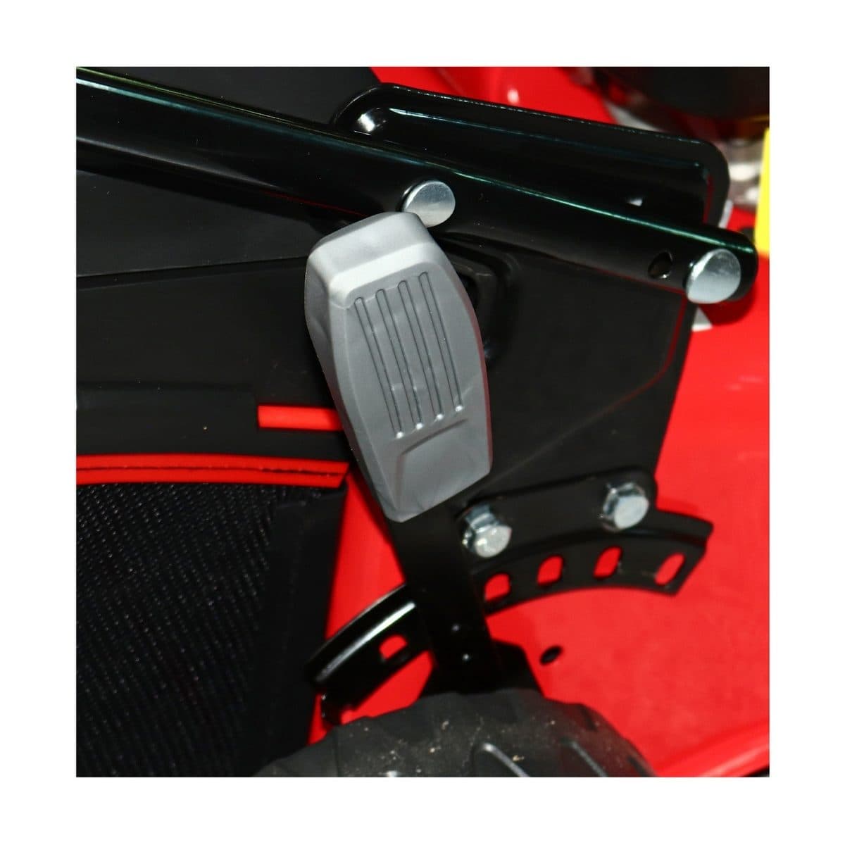 POLO รถตัดหญ้าแบบเดินเอง 18 นิ้ว Trex 4 จังหวะ เครื่องยนต์ 3.5 แรงม้า ความจุกระบอกสูบ 145 ซีซี รุ่น G46SB1 ถังน้ำมัน 0.5 ลิตร ความสูงในการตั