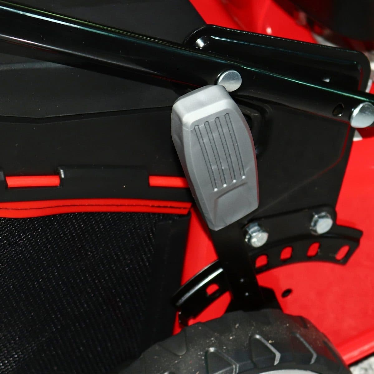 POLO รถตัดหญ้าแบบเข็น 20 นิ้ว Trex 4 จังหวะ เครื่องยนต์ 3.5 แรงม้า ความจุกระบอกสูบ 145 ซีซี รุ่น G51PB1 ถังน้ำมัน 0.5 ลิตร ความสูงในการตัดหญ