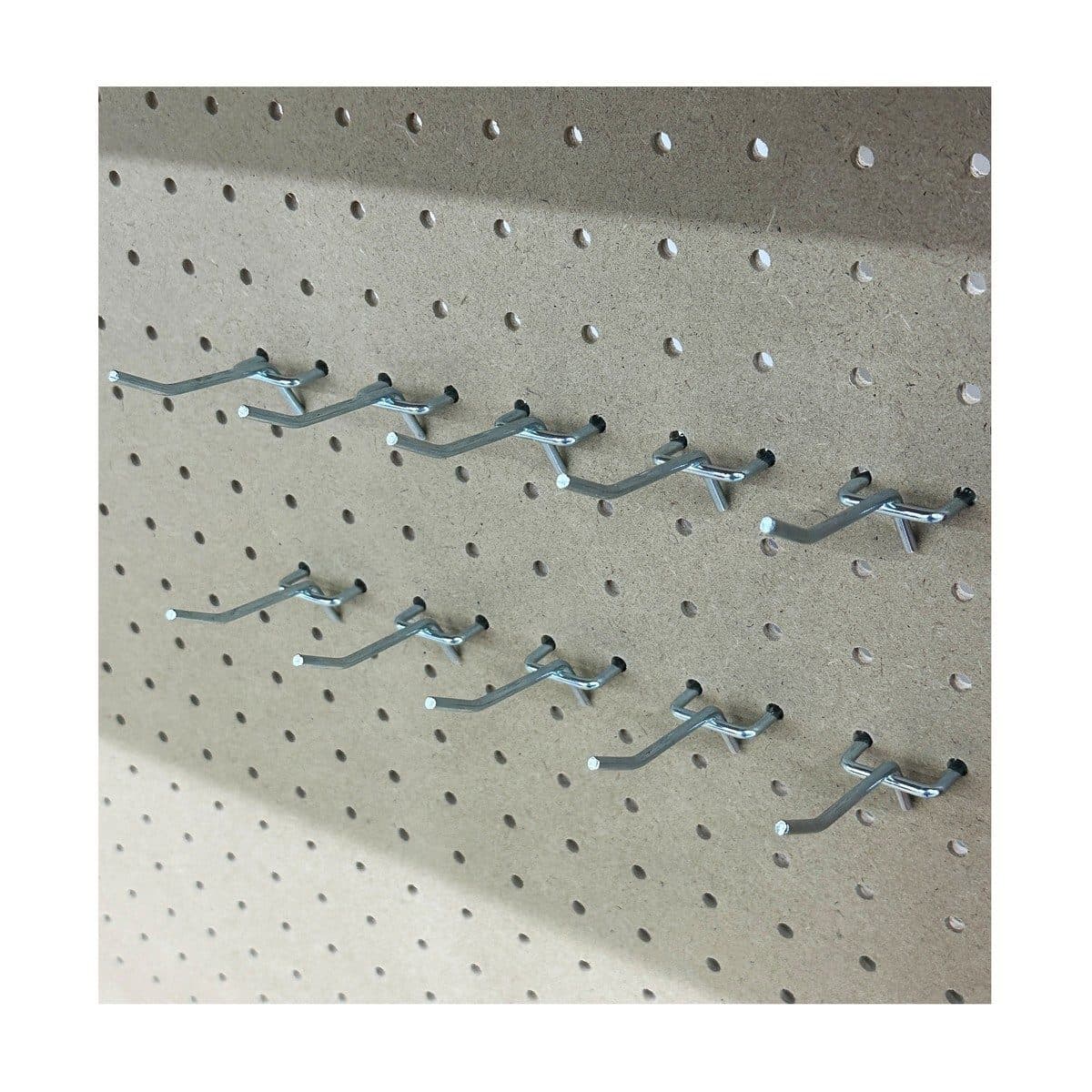 POLO โต๊ะเครื่องมือช่าง 1210X610X1500 มม. รับน้ำหนัก 100 กก. รุ่น YH-WT006 ผนังด้านหลังสามารถแขวนอุปกรณ์ได้ มีลิ้นชัก 2 ช่อง (โปโล)