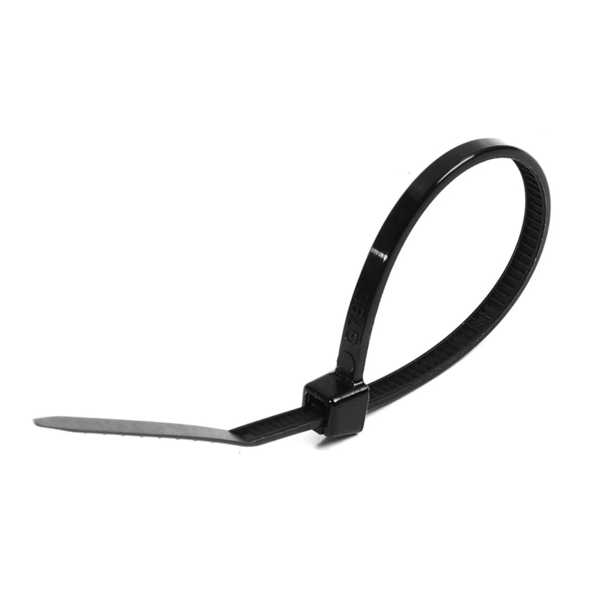 POLO เคเบิ้ลไทร์ สีดำ 2.5X100 มม. (4 นิ้ว) รุ่น PL-100MCB ผลิตจากโพลีเอไมด์ มีความเหนียวแน่น ทนทาน บรรจุ 100 ชิ้น/แพ็ค (โปโล)