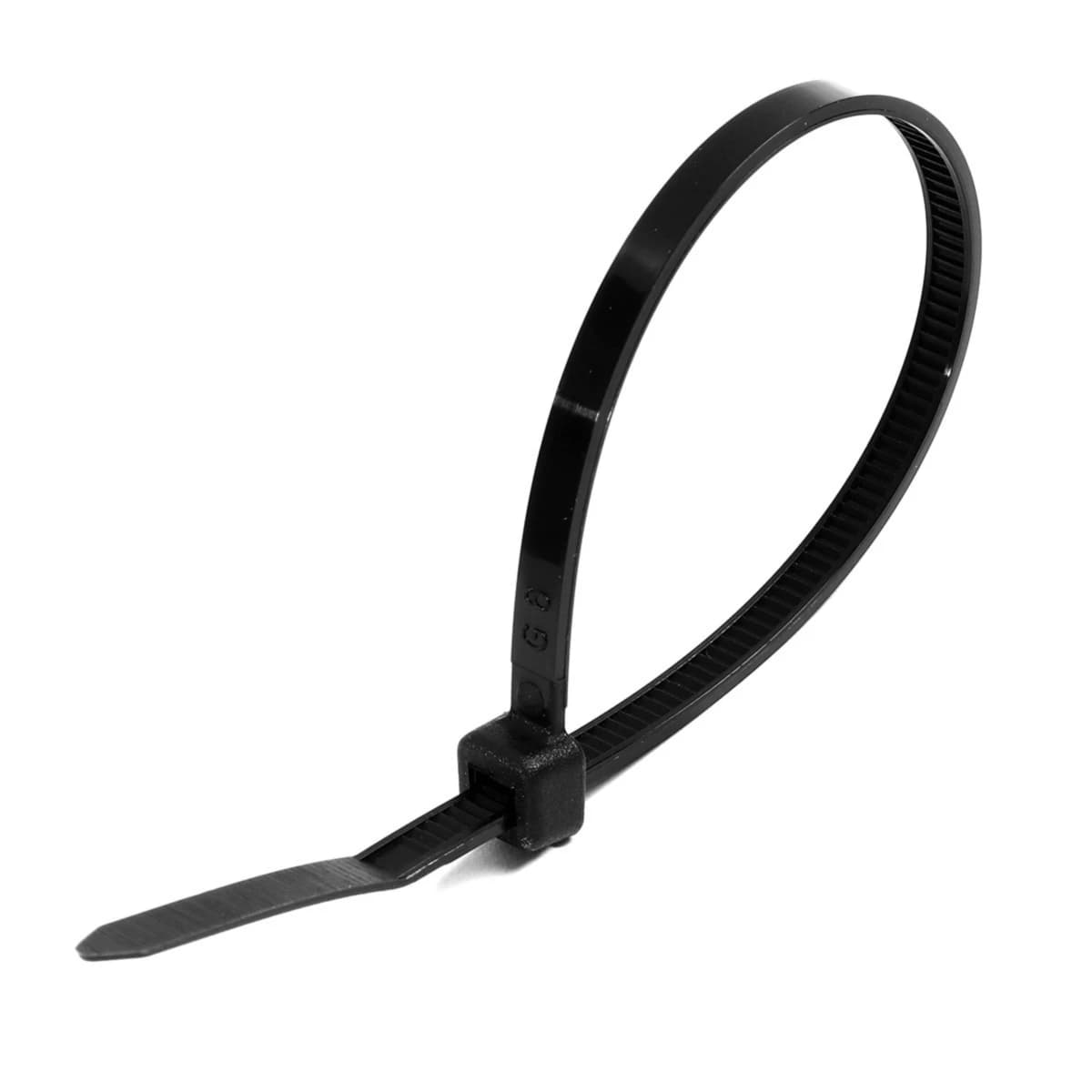 POLO เคเบิ้ลไทร์ สีดำ 3.6X150 มม. (6 นิ้ว) รุ่น PL-150ICB ผลิตจากโพลีเอไมด์ มีความเหนียวแน่น ทนทาน บรรจุ 100 ชิ้น/แพ็ค (โปโล)