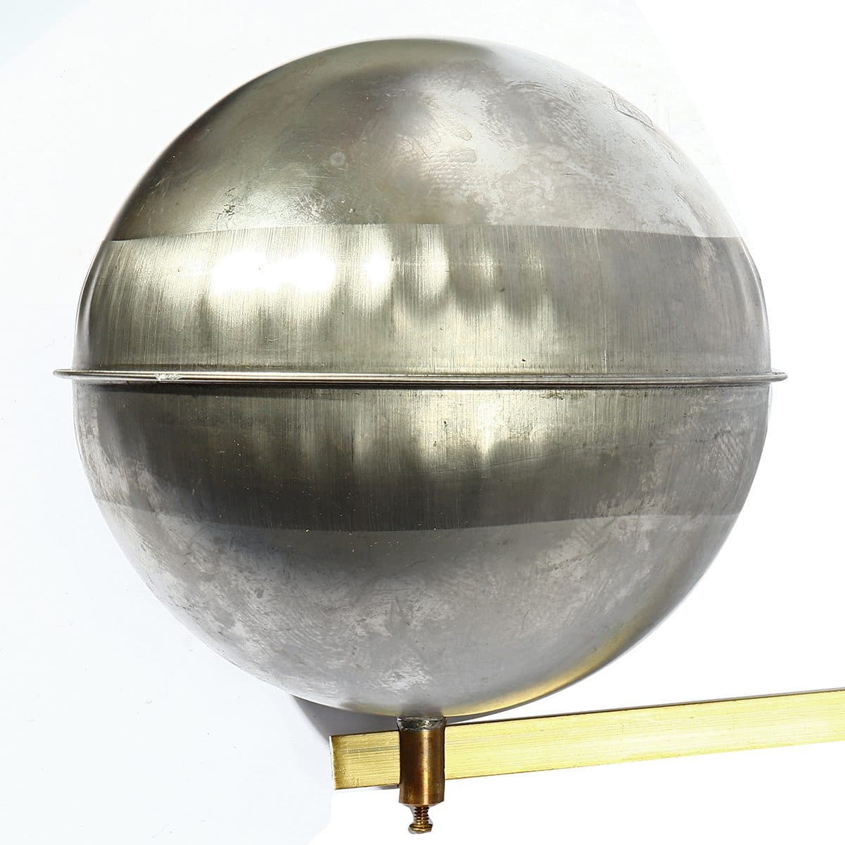 ลูกลอย สแตนเลส แบรนด์ RM ขนาด 1 1/2 นิ้ว ใช้สำหรับติดตั้งกับแท้งค์น้ำ ทำหน้าที่เปิด-ปิดวาล์วน้ำในแท้งค์ ไม่เป็นสนิม ใช้งานได้ยาวนาน