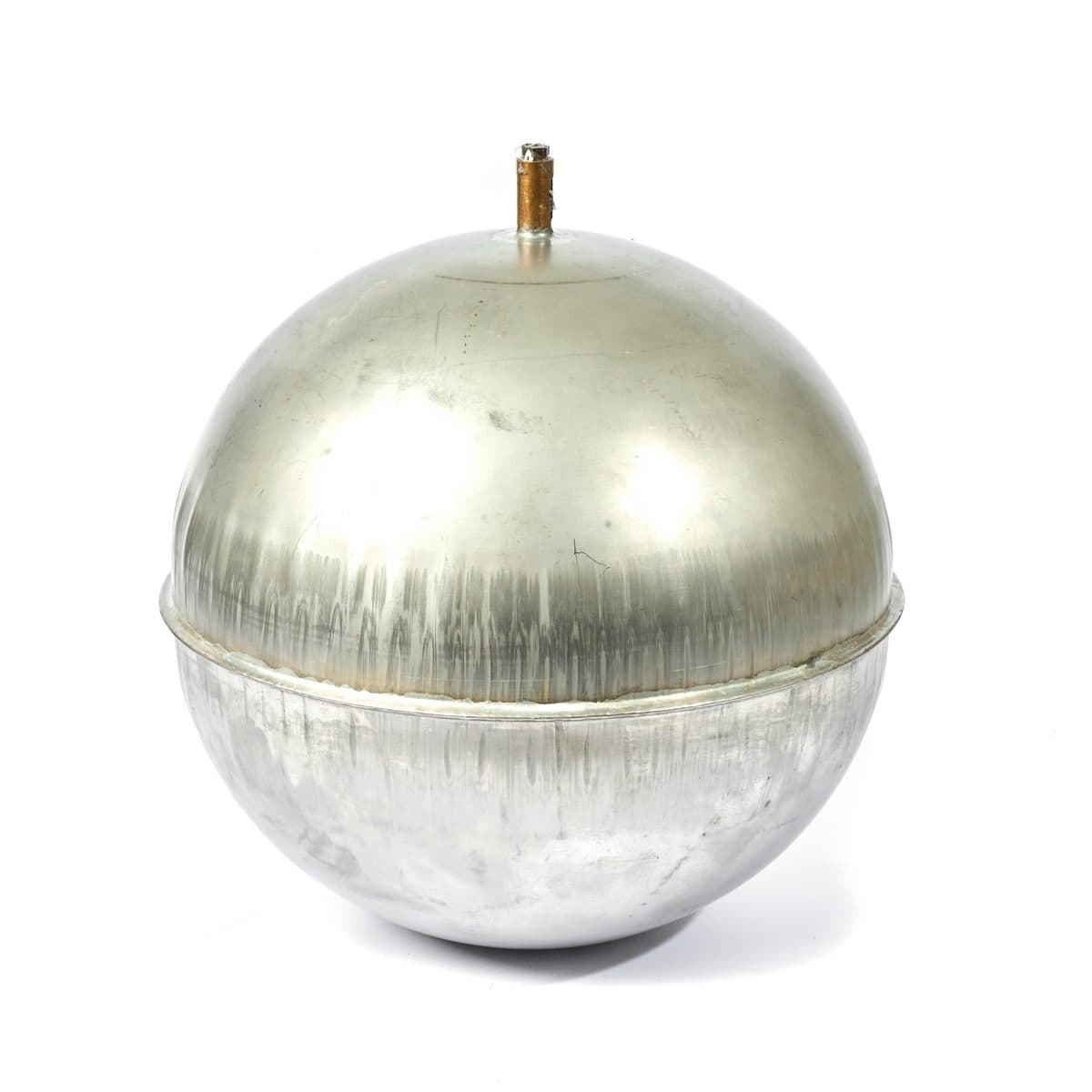 ลูกลอยฉาก สแตนเลส แบรนด์ อาร์เอ็ม (RM) ขนาด 4 นิ้ว ใช้สำหรับติดตั้งกับแท้งค์น้ำ ทำหน้าที่เปิด-ปิดวาล์วน้ำในแท้งค์ ไม่เป็นสนิม