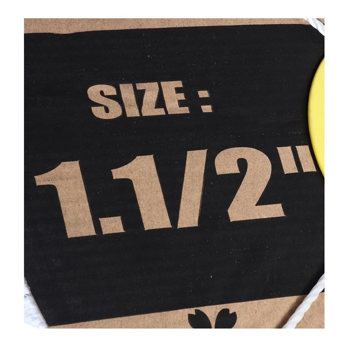 สายส่งน้ำผ้าใบพีวีซี 1 1/2"X100ม. Sakura. น้ำหนัก 19 กิโลกรัม แรงดันใช้งาน 4 บาร์ แรงดันระเบิด 12 บาร์ น้ำหนักเบา เคลื่อนย้ายได้ง่าย รองรับแ