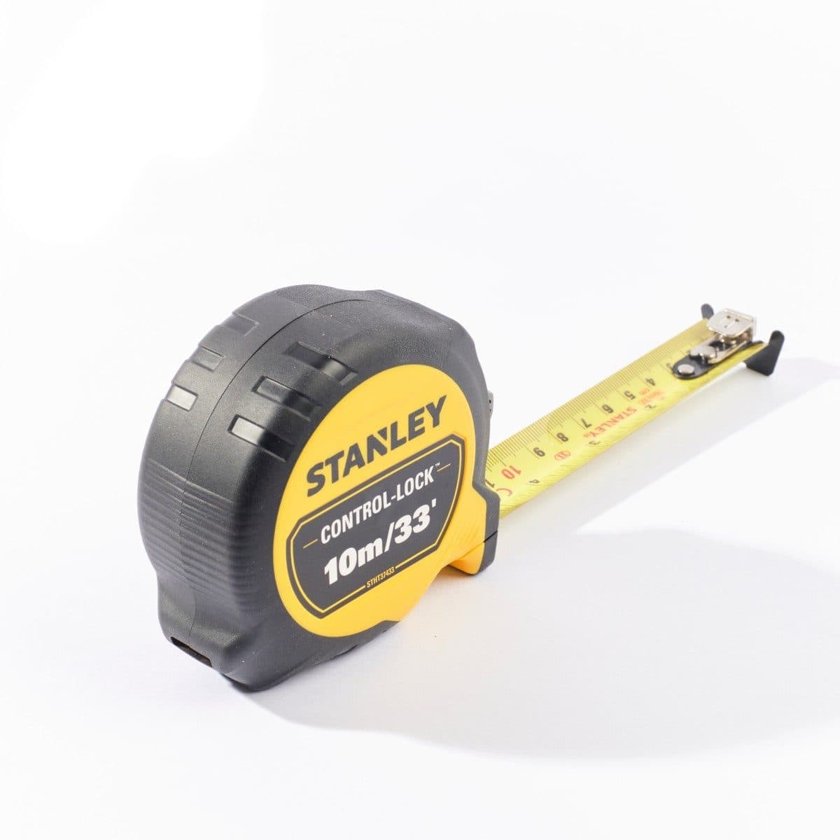 STANLEY ตลับเมตร 10 เมตร Control-Lock รุ่น STHT37433-30 สายวัดกว้าง 25 มม. ตะขอเกี่ยวขนาดใหญ่เหมาะกับทุกพื้นผิว น้ำหนักเบา (สแตนเล่ย์)