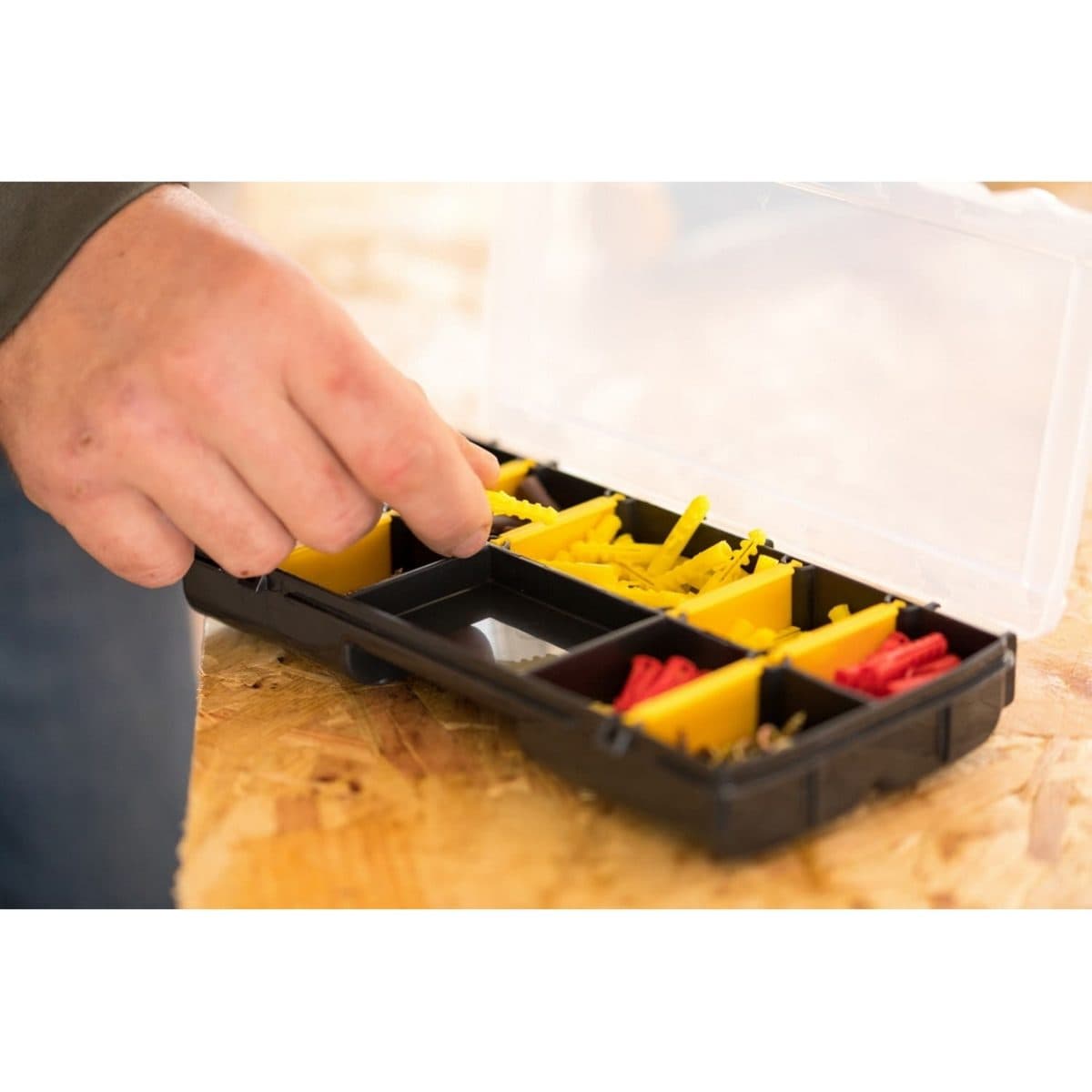 STANLEY กล่อง Organizer ขนาด 9 นิ้ว รุ่น Essential (สแตนเล่ย์)