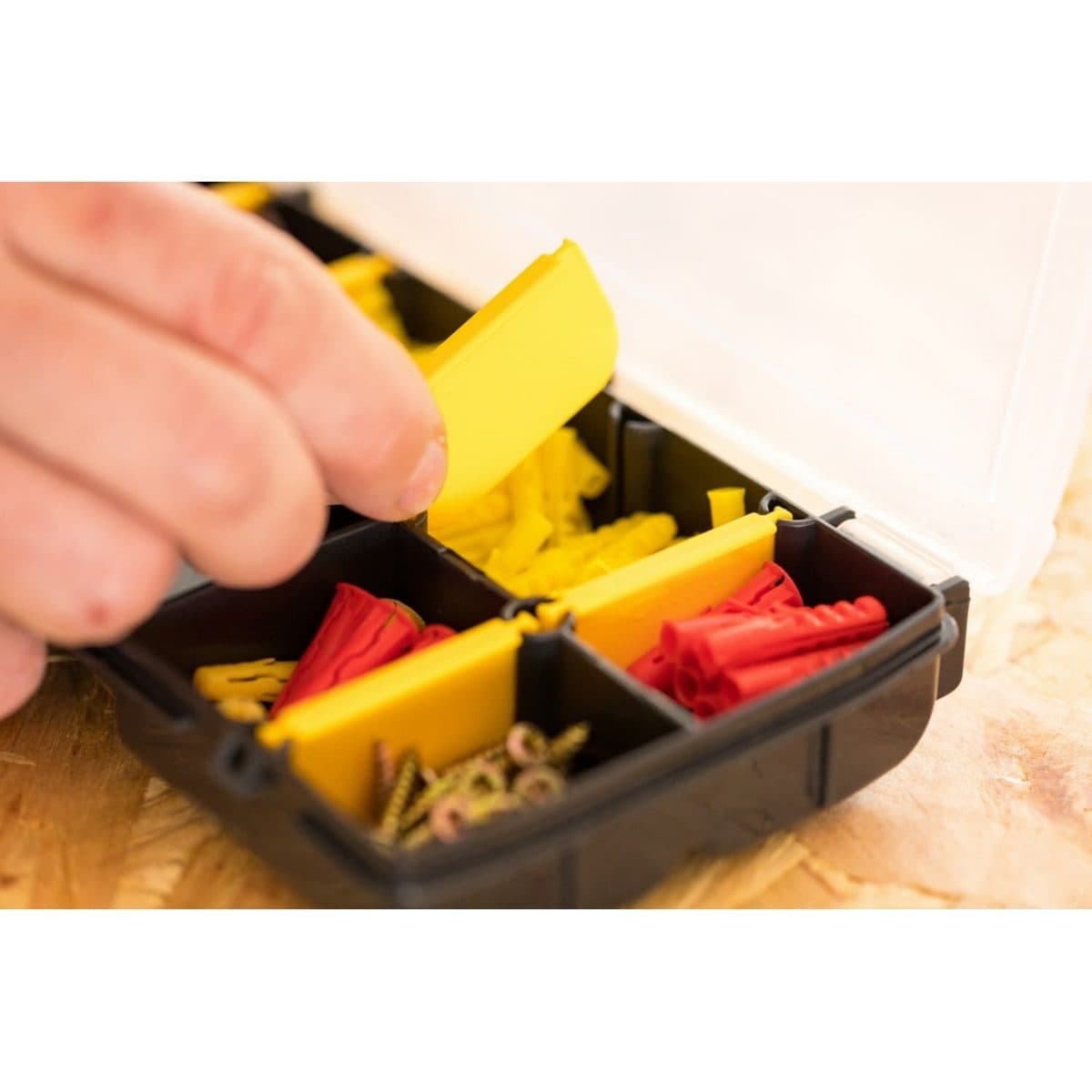 STANLEY กล่อง Organizer ขนาด 9 นิ้ว รุ่น Essential (สแตนเล่ย์)