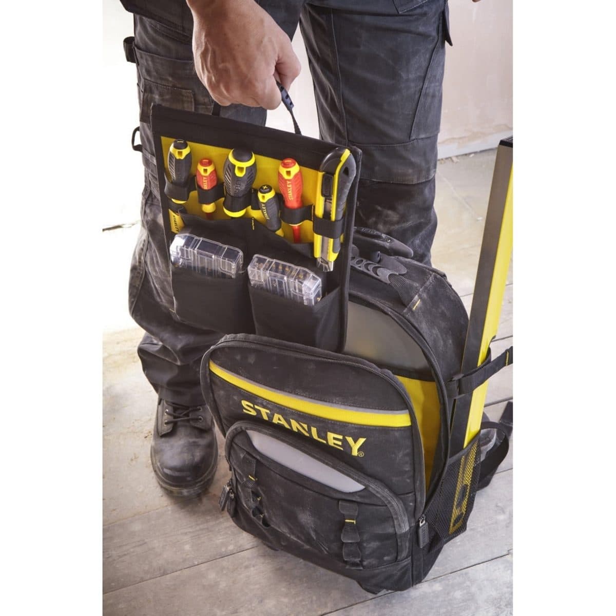 STANLEY กระเป๋าเป้รถเข็น ขนาด 38x18x46 ซม. (สแตนเล่ย์)